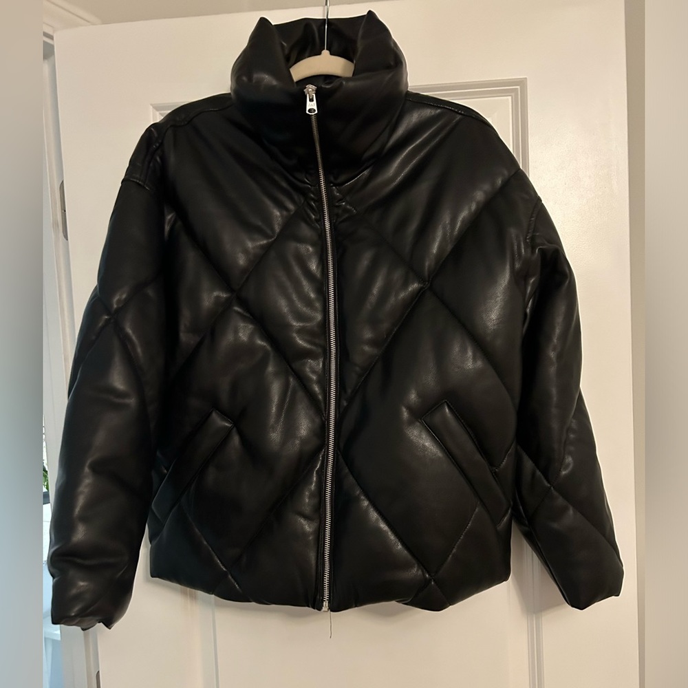 NWOT Abercrombie & Fitch Vegan Leather Mini Puffer Jacket